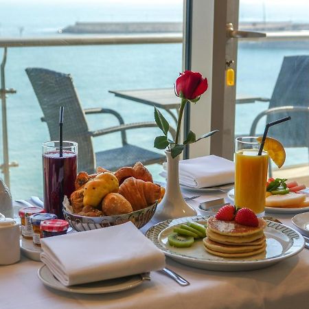 Al Kout Beach Hotel Кувейт Екстериор снимка