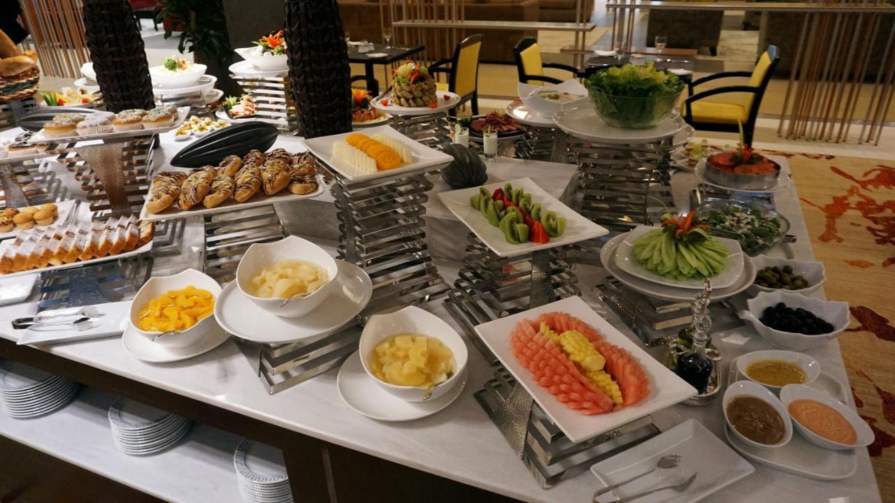 Al Kout Beach Hotel Кувейт Екстериор снимка